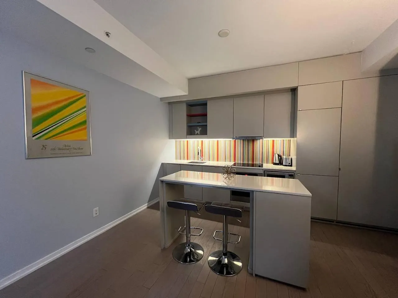 Apartment Modern Oasis In The Core Toronto